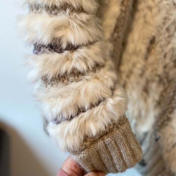 DIANE VON FURSTENBERG Genuine Rabbit Fur & Wool Cable Knit Cardigan Jacket - Picture 5 of 10